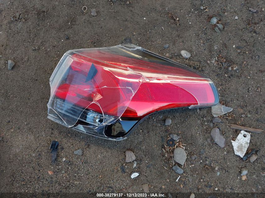 2018 TOYOTA RAV4 LE - 2T3BFREVXJW856144