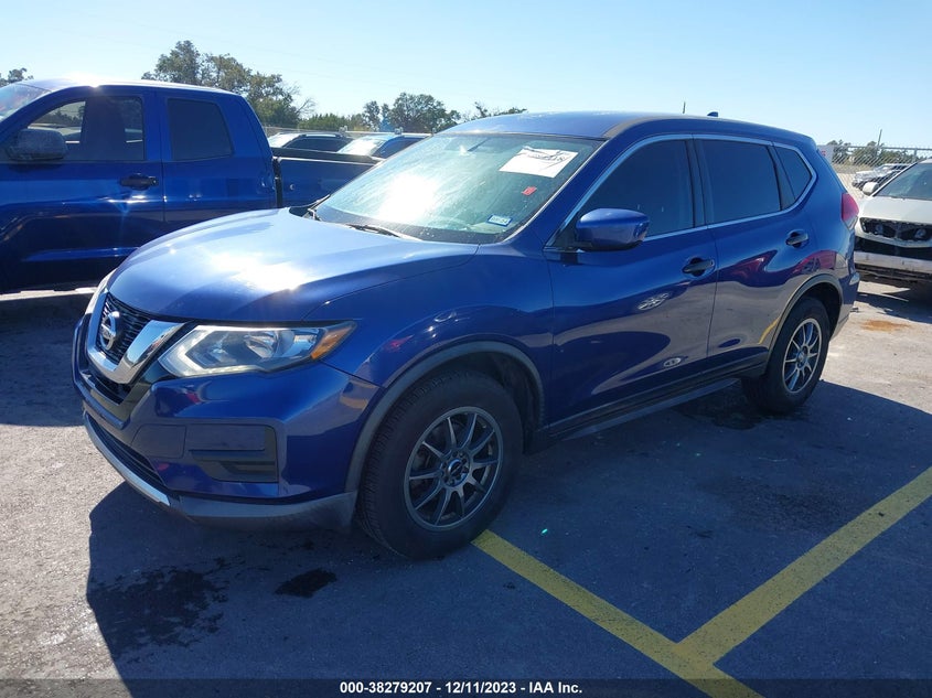 VIN KNMAT2MV2HP568654 2017 NISSAN ROGUE S/SV