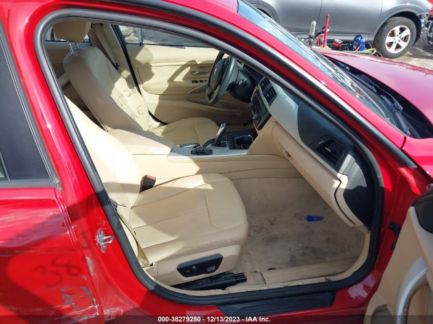 2013 BMW 320I XDRIVE - WBA3C3C52DF980957