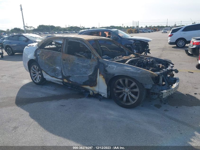 2019 CHRYSLER 300 LIMITED - 2C3CCAEG5KH536087