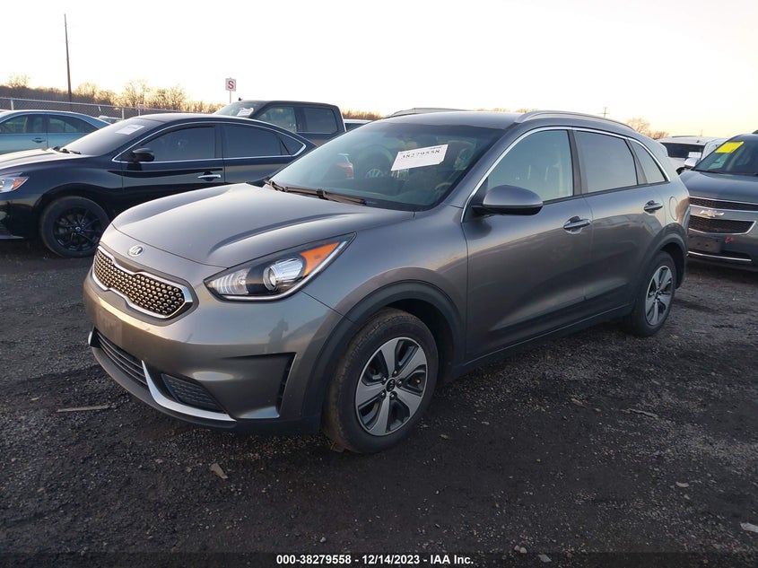 VIN KNDCB3LC0H5036865 2017 KIA NIRO LX