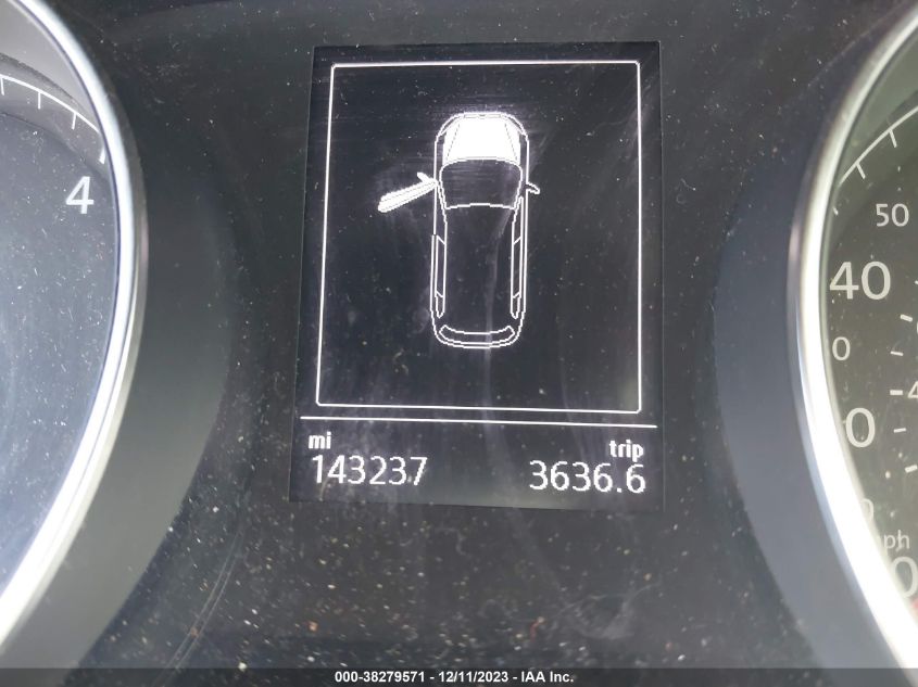 2015 VOLKSWAGEN GOLF SPORTWAGEN TDI S 4-DOOR - 3VWCA7AU2FM514620