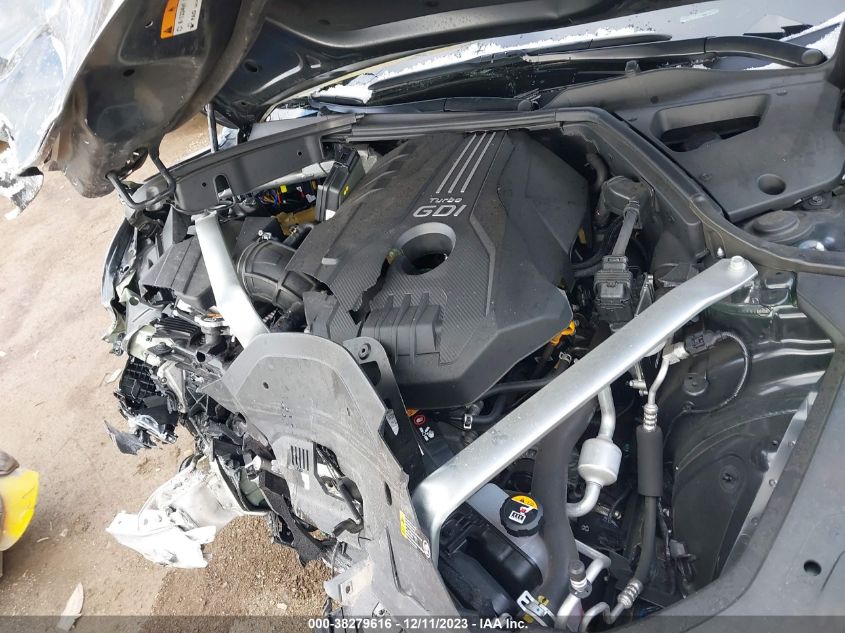 2022 GENESIS G70 2.0T - KMTG34TA6NU088765