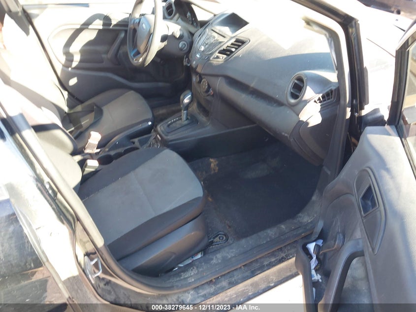 VIN 3FADP4AJXJM144929 2018 FORD FIESTA S