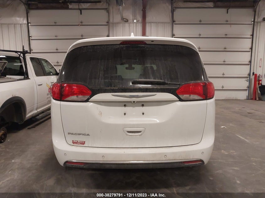 VIN 2C4RC1BG9HR809822 2017 CHRYSLER PACIFICA TOURING L