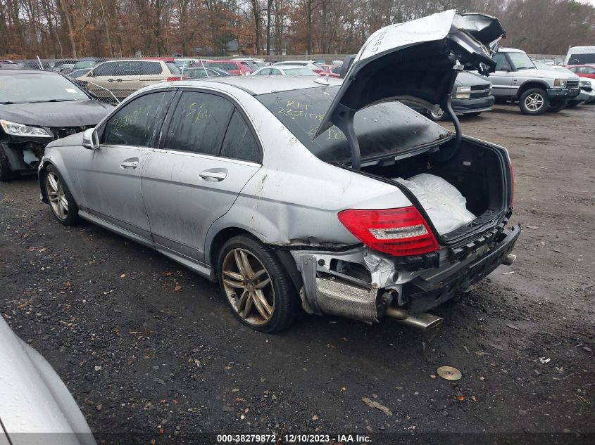 2013 MERCEDES-BENZ C-CLASS C 300 LUXURY/C 300 SPORT WDDGF8AB9DR295358