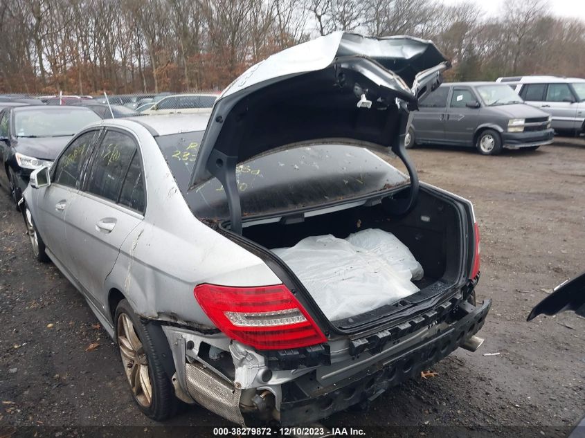 2013 MERCEDES-BENZ C-CLASS C 300 LUXURY/C 300 SPORT WDDGF8AB9DR295358