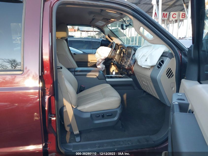 2013 FORD SUPER DUTY F-250 SRW LARIAT - 1FT7W2B68DEA14831