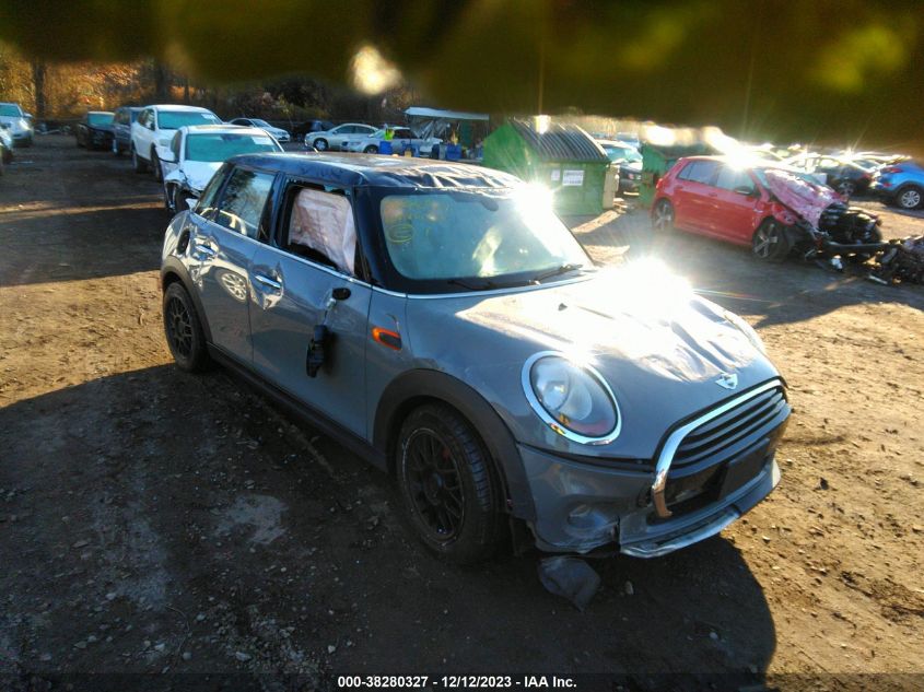 2016 MINI COOPER HARDTOP 4 DOOR COOPER M6 - WMWXU1C5XG2D11045