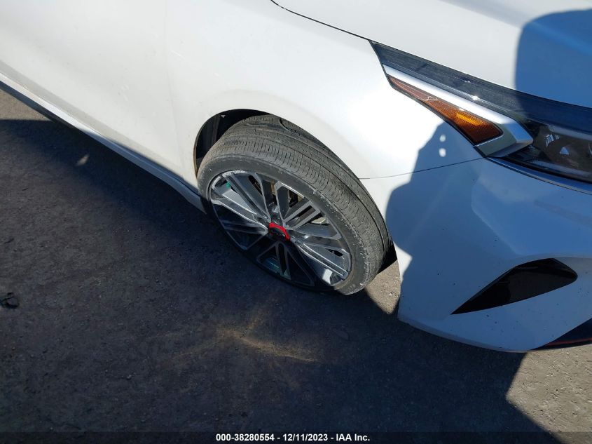 VIN 3KPF44AC7NE457014 2022 KIA FORTE GT