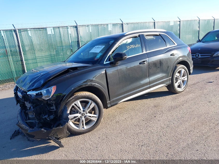 2022 AUDI Q3 2.0L I4   N(VIN: WA1DECF3XN1074012