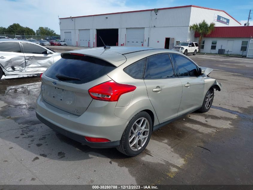 2015 FORD FOCUS SE - 1FADP3K23FL250536