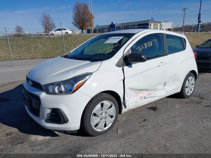 VIN KL8CB6SA0JC445315 2018 CHEVROLET SPARK LS