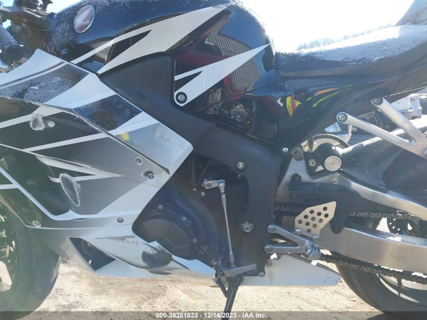 2016 HONDA CBR JH2PC4OJ1GK200882