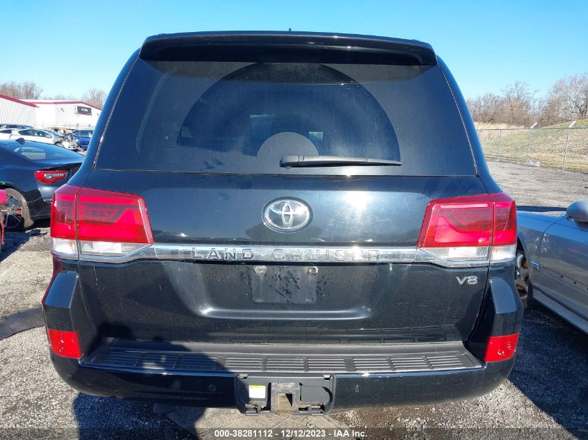 2017 TOYOTA LAND CRUISER V8 A8 - JTMCY7AJ2H4059898