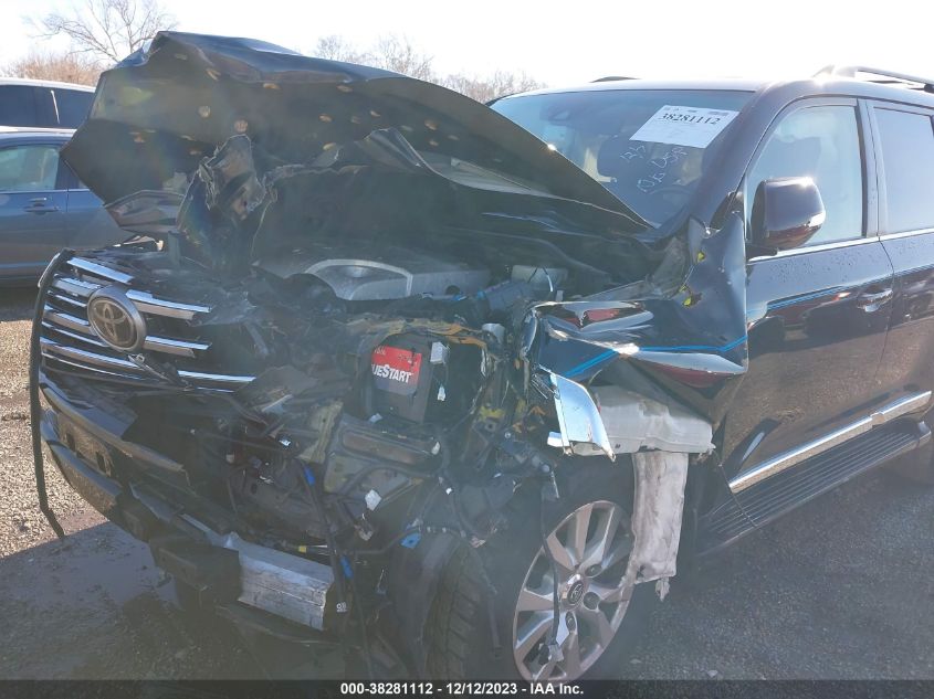 2017 TOYOTA LAND CRUISER V8 A8 - JTMCY7AJ2H4059898
