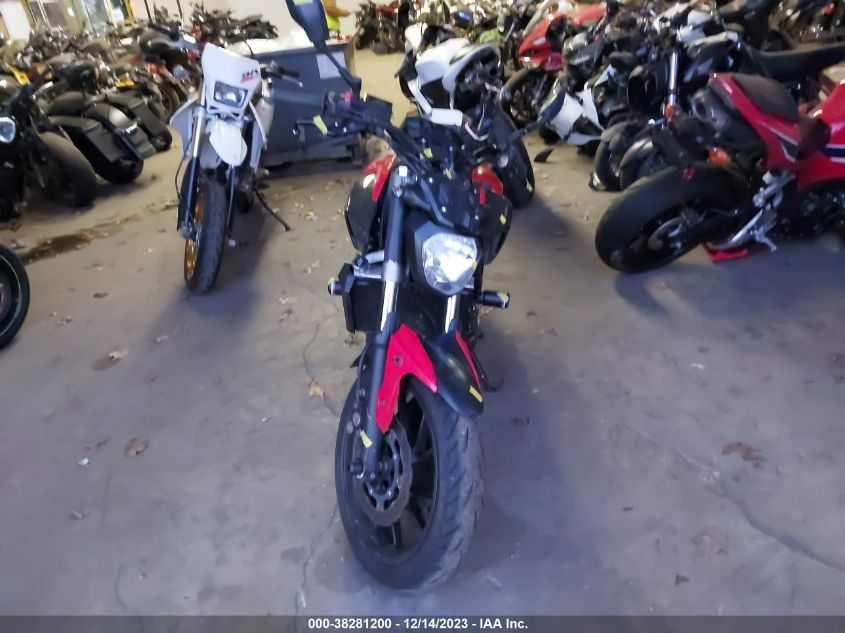 VIN JYARM06E3HA013096 2017 YAMAHA FZ07