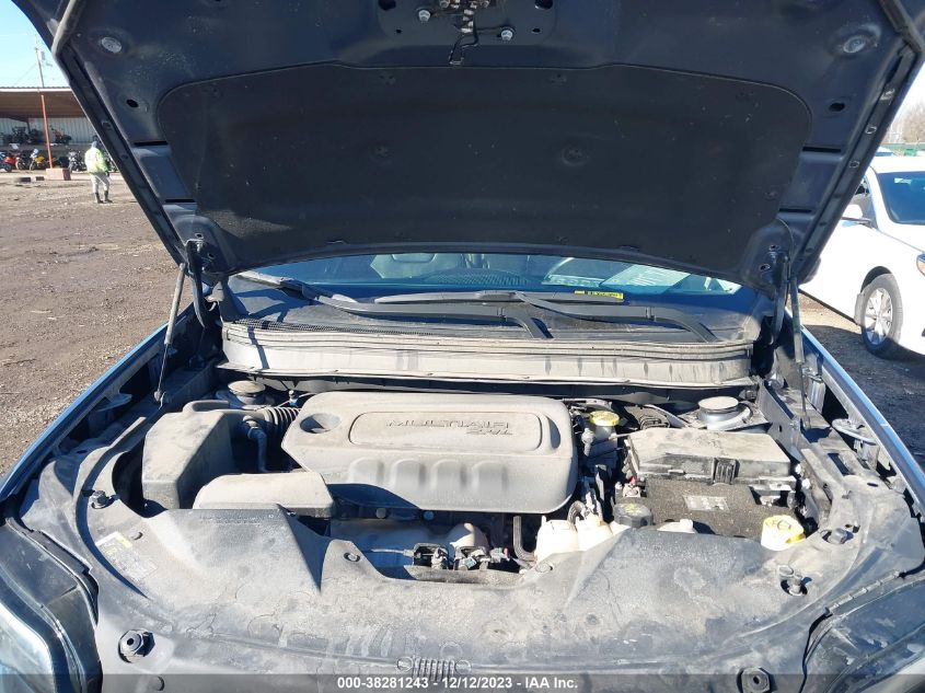 2019 JEEP CHEROKEE LATITUDE PLUS - 1C4PJMLB5KD394896
