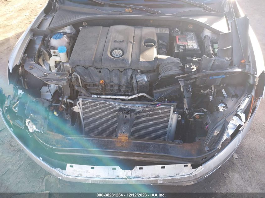 2013 VOLKSWAGEN PASSAT SE - 1VWBP7A3XDC082553