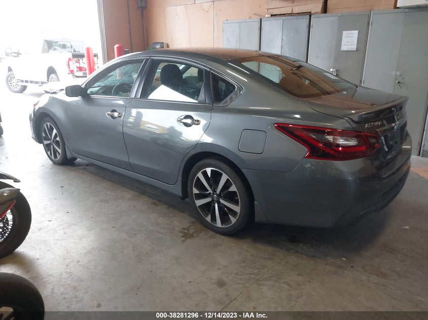 VIN 1N4AL3AP4JC109592 2018 NISSAN ALTIMA 2.5 SR
