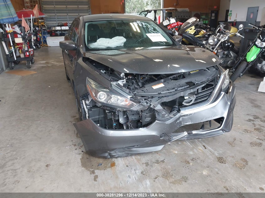 VIN 1N4AL3AP4JC109592 2018 NISSAN ALTIMA 2.5 SR