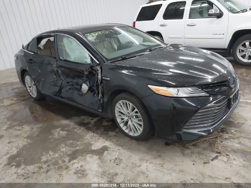 2019 TOYOTA CAMRY HYBRID XLE - 4T1B21HKXKU517988