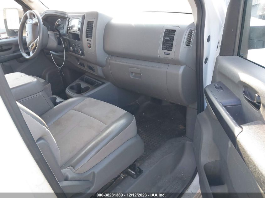 2018 NISSAN NV CARGO NV2500 HD SV V6 1N6BF0LYXJN808270