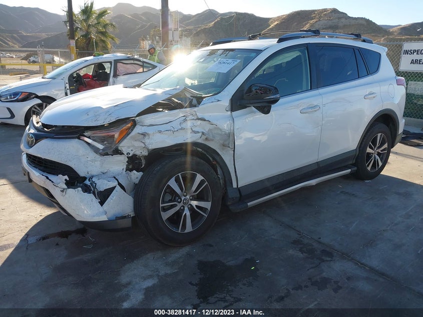 VIN JTMWFREV2HD102275 2017 TOYOTA RAV4 XLE