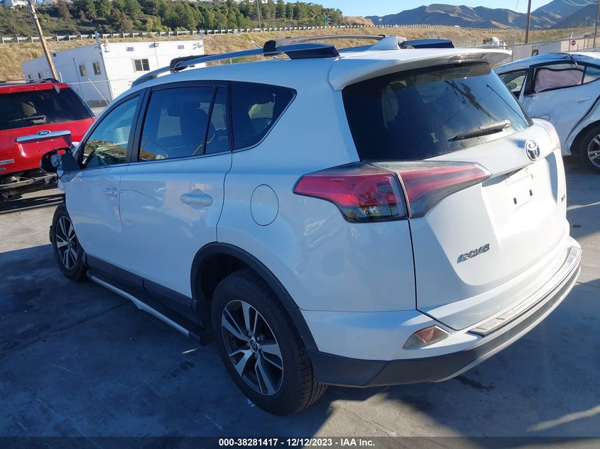 VIN JTMWFREV2HD102275 2017 TOYOTA RAV4 XLE