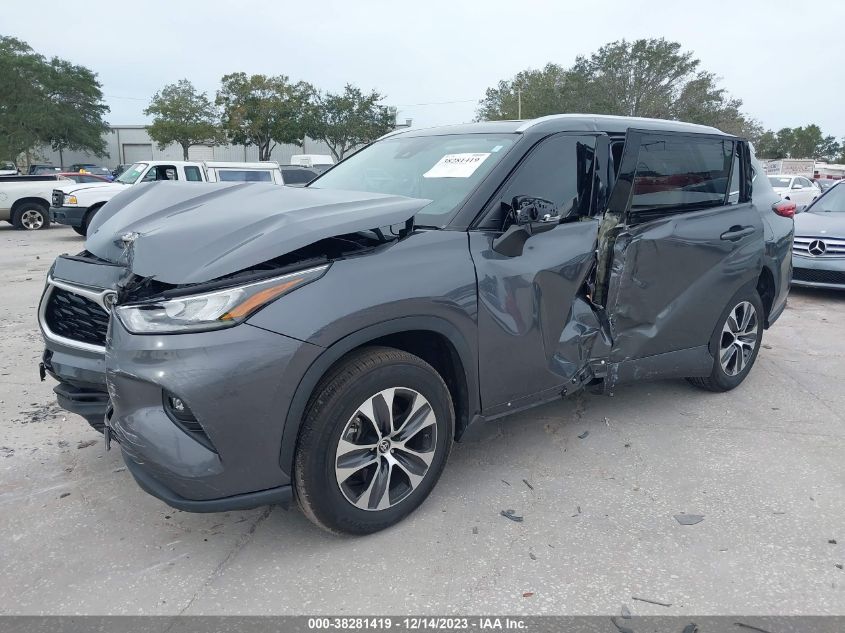 2020 TOYOTA HIGHLANDER XLE - 5TDGZRAH0LS003270