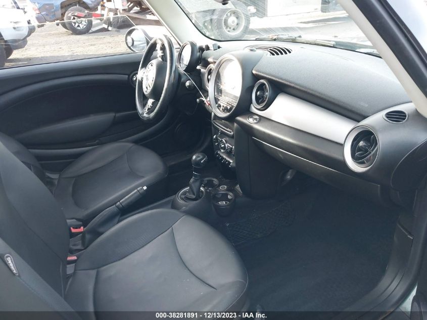 2013 MINI COOPER HARDTOP COOPER (M6) - WMWSU3C5XDT548000