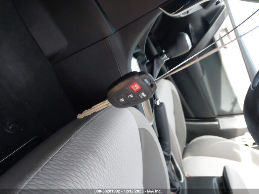 2018 TOYOTA COROLLA L/LE/XLE/SE/XSE - 5YFBURHE2JP783640