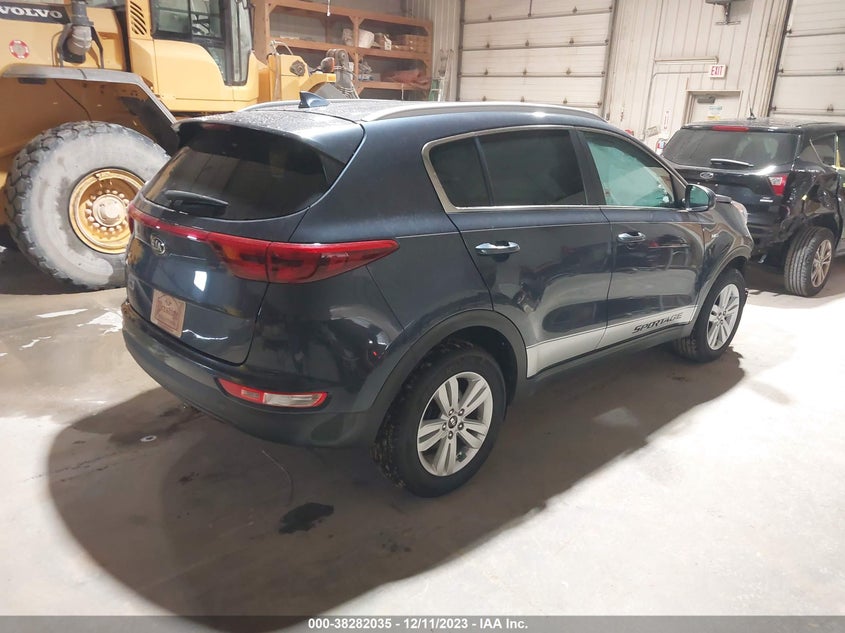 VIN KNDPMCAC3H7270386 2017 KIA SPORTAGE LX