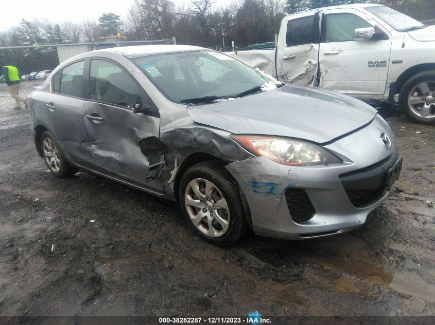 2013 MAZDA MAZDA3 I SV - JM1BL1TG1D1788382