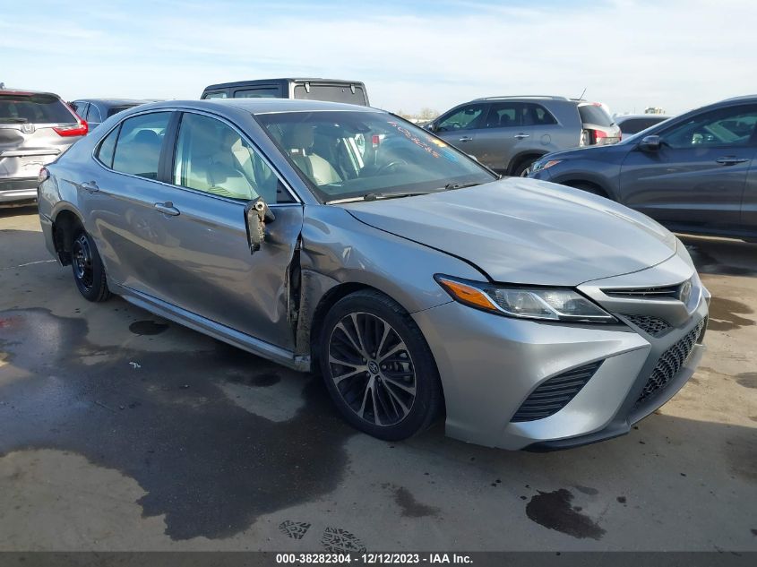 2019 TOYOTA CAMRY SE - 4T1B11HK7KU696073