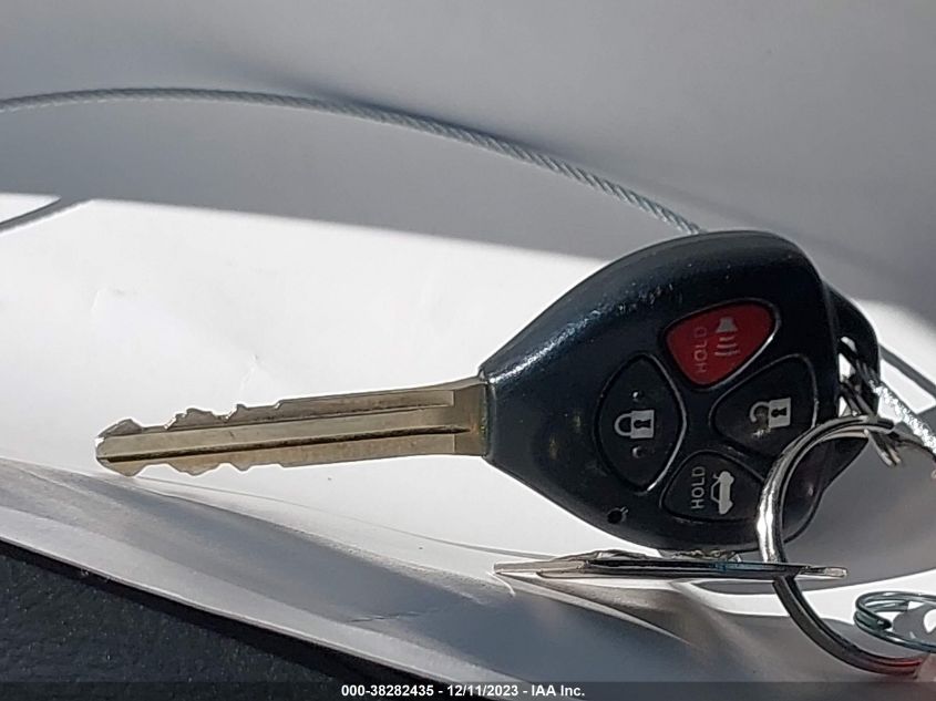 2013 TOYOTA COROLLA S/LE - 5YFBU4EE1DP118272