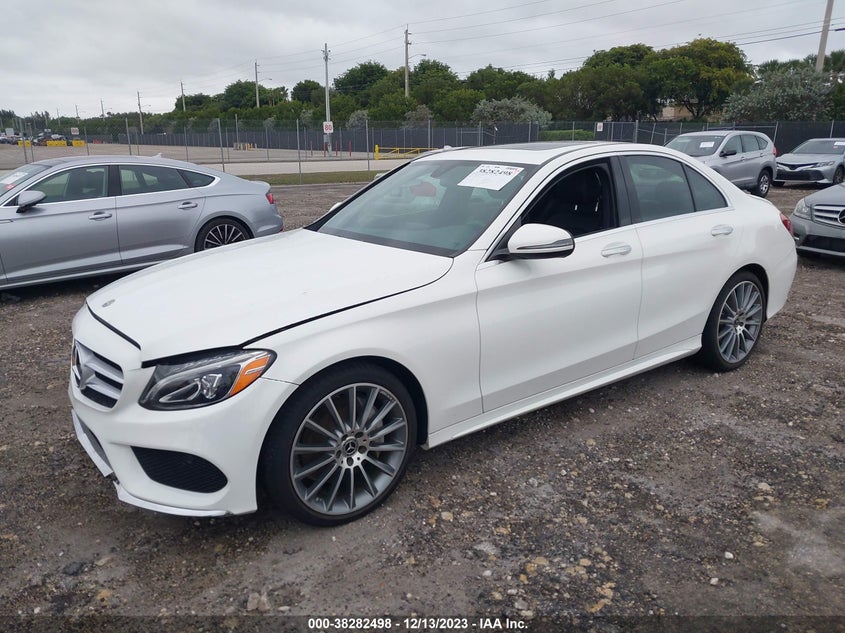 VIN 55SWF4JB9JU269342 2018 MERCEDES-BENZ C 300