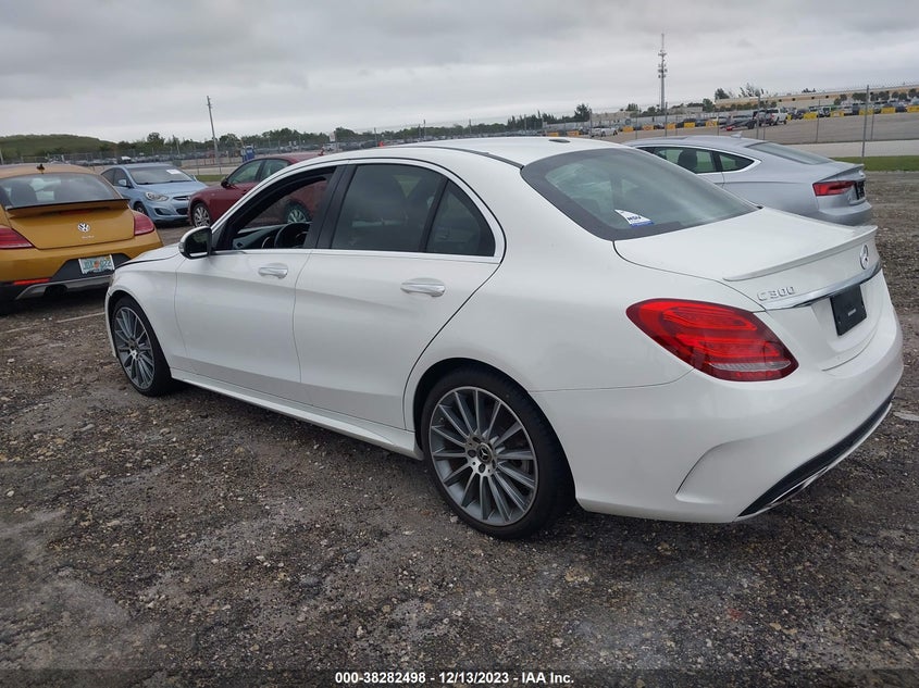 VIN 55SWF4JB9JU269342 2018 MERCEDES-BENZ C 300