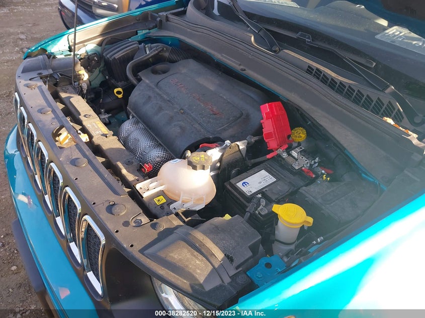 VIN ZACNJCBB6MPM24444 2021 JEEP RENEGADE LATITUDE FWD