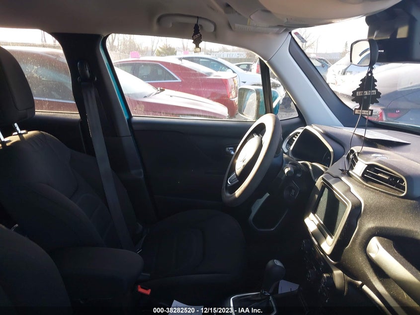VIN ZACNJCBB6MPM24444 2021 JEEP RENEGADE LATITUDE FWD