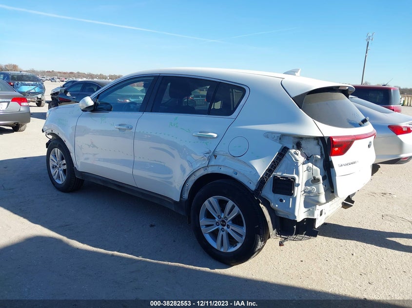 VIN KNDPM3AC3J7310004 2018 KIA SPORTAGE LX