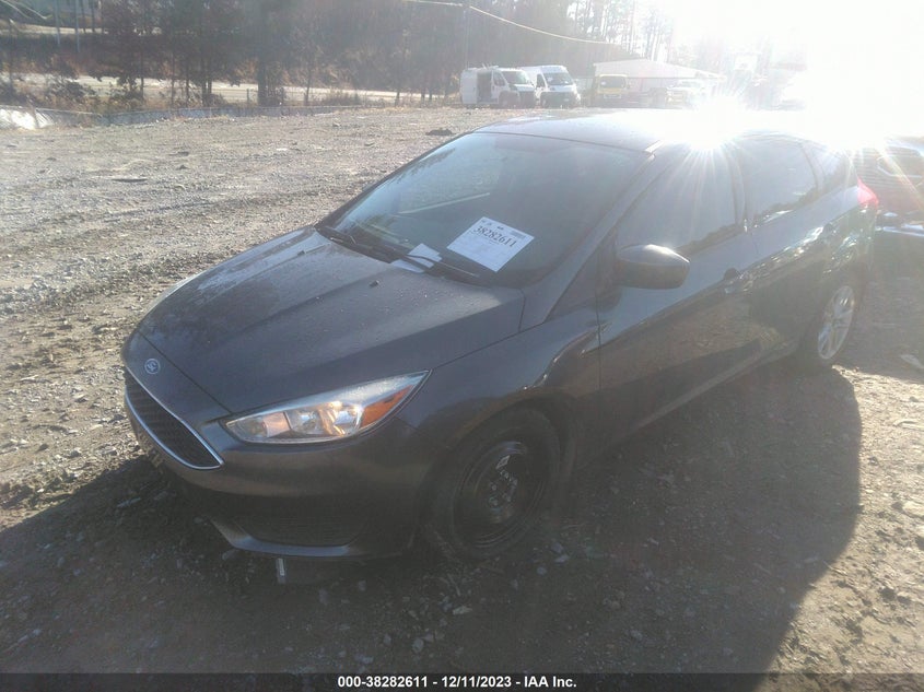 VIN 1FADP3K28JL302221 2018 FORD FOCUS SE