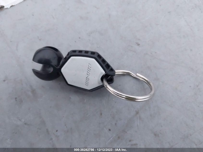 2021 CAN-AM MAVERICK X3 RS TURBO R - 3JBVJAW29MK000114