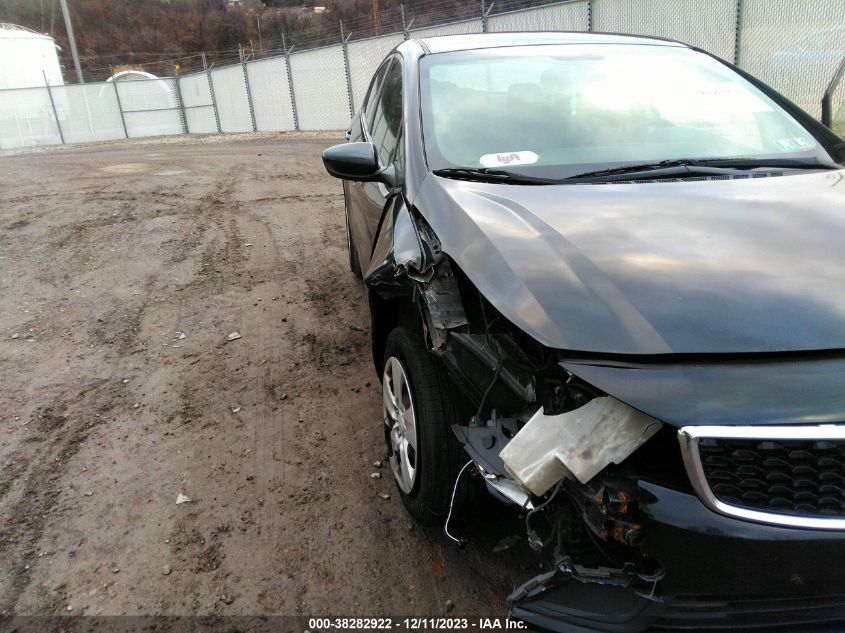 2018 KIA FORTE LX - 3KPFL4A70JE269998