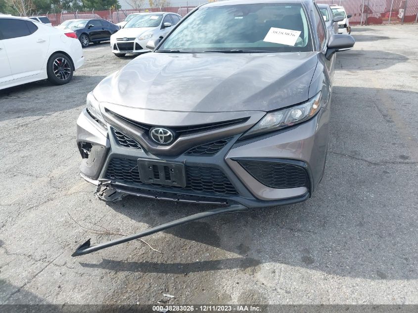2022 TOYOTA CAMRY SE/SE NIGHT SHADE - 4T1G11AK2NU622743