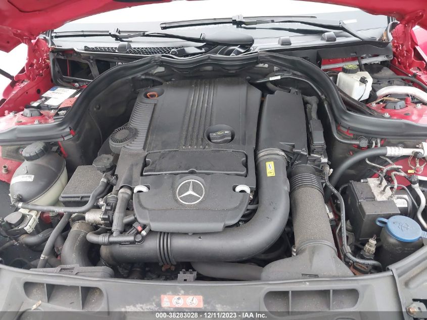 2013 MERCEDES-BENZ C 250 LUXURY/SPORT WDDGF4HB6DR253146