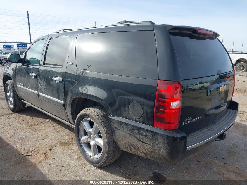 2013 CHEVROLET SUBURBAN 1500 LTZ - 1GNSKKE70DR111578