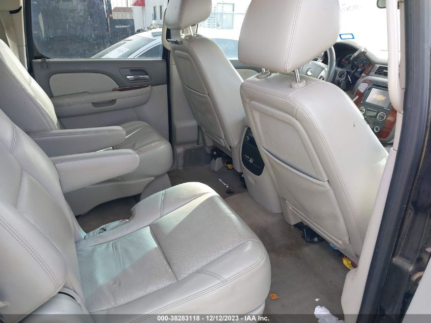 2013 CHEVROLET SUBURBAN 1500 LTZ - 1GNSKKE70DR111578