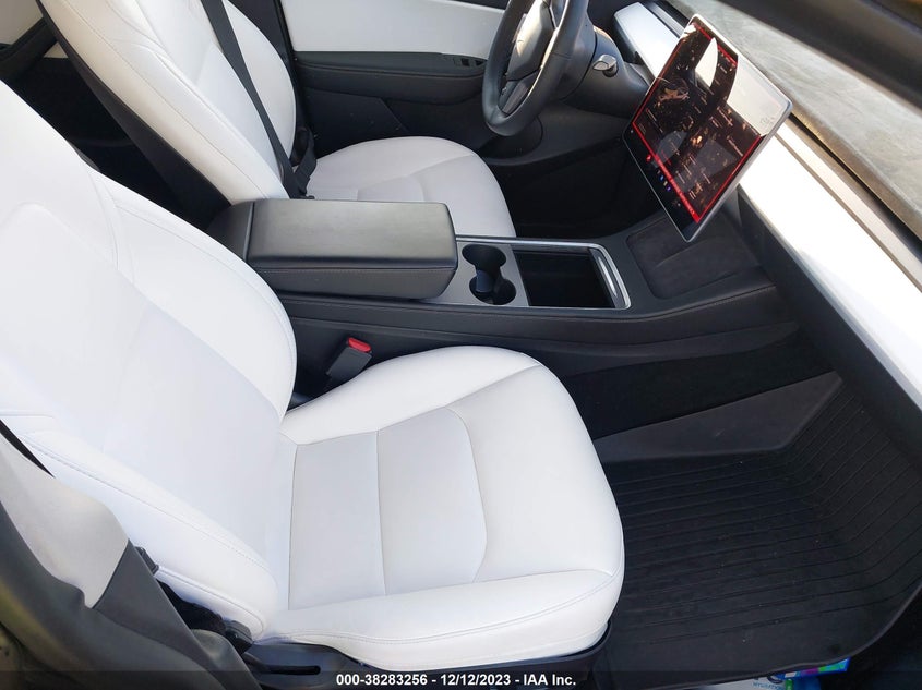 VIN 5YJYGAEE9MF216171 2021 TESLA MODEL Y