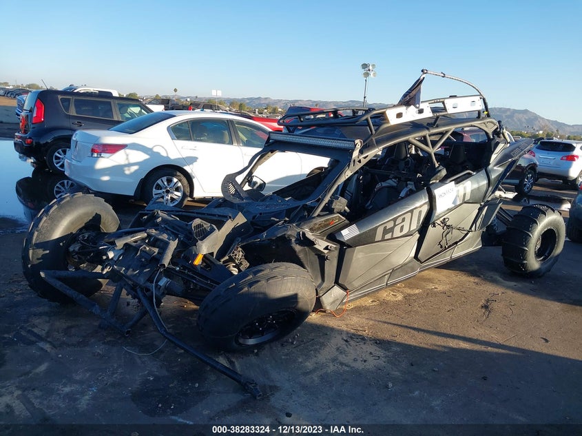 VIN 3JBVNAW41JK000755 2018 CAN-AM MAVERICK X3 MAX X RS TURBO R